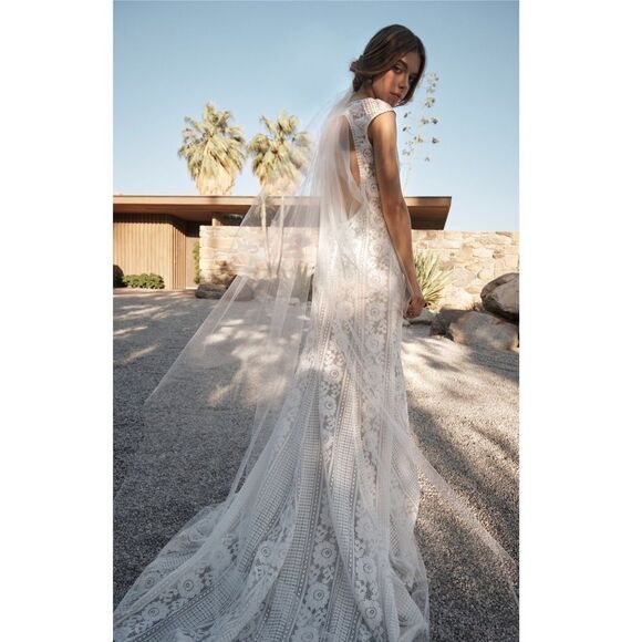 Anthropologie x BHLDN Coming Up Roses Wedding Gown - Picture 1 of 7